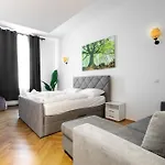 Apartments 4 You Red Star 8