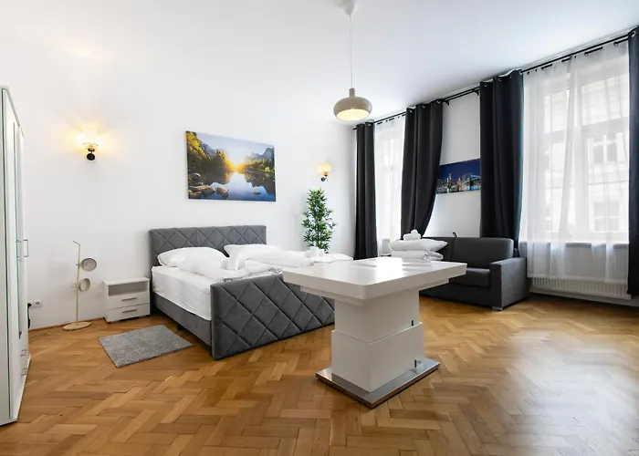 Apartments 4 You Red Star 8