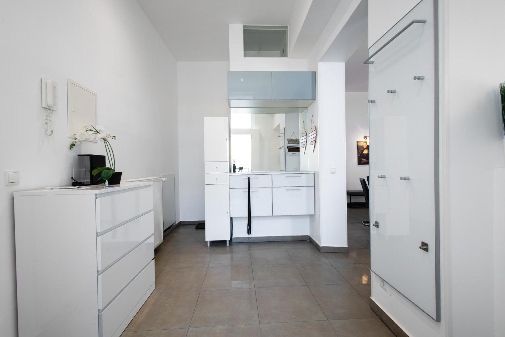 Apartment 4 Red Star 8 *