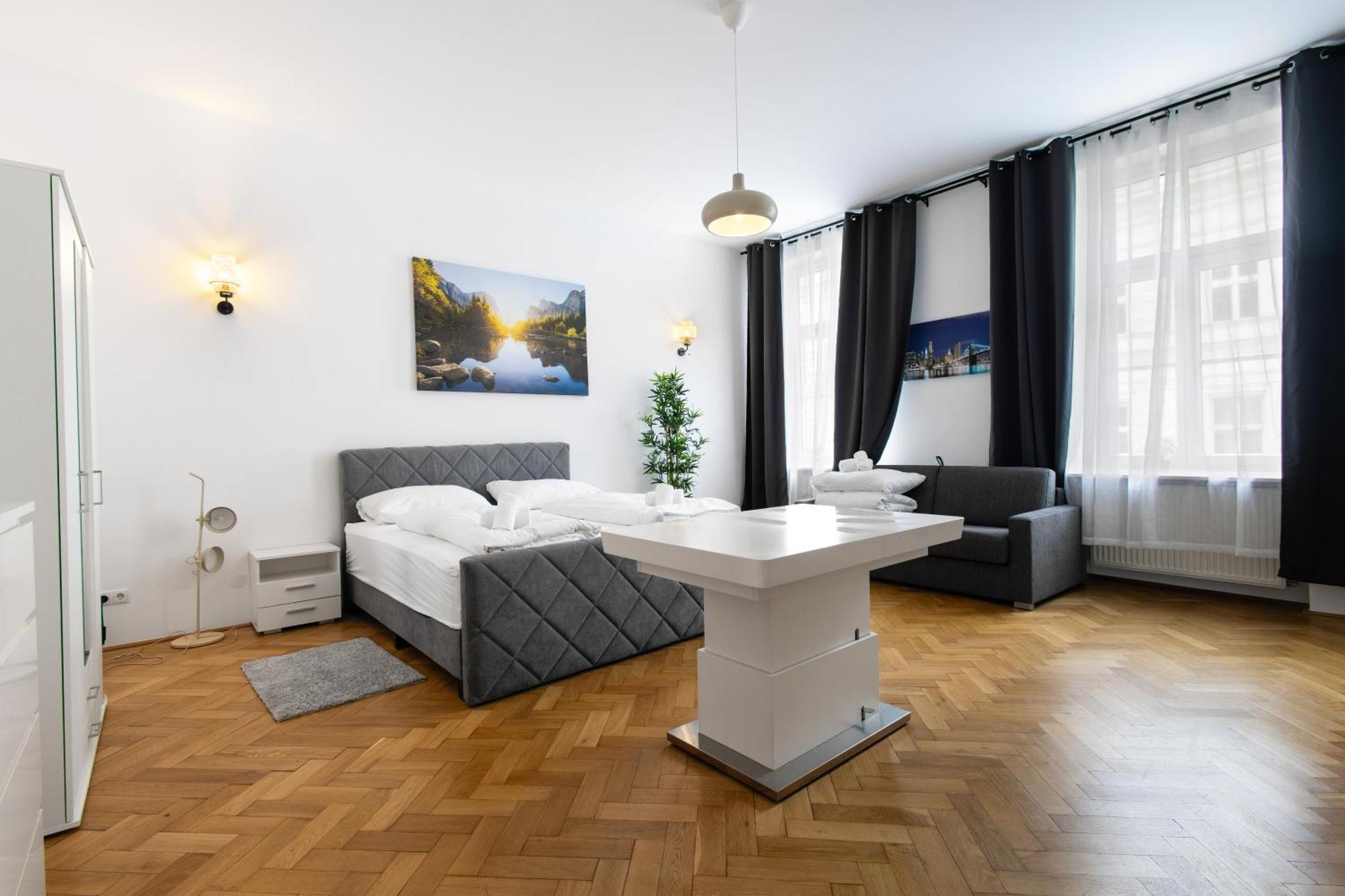 4 Red Star 8 Apartment Vienna