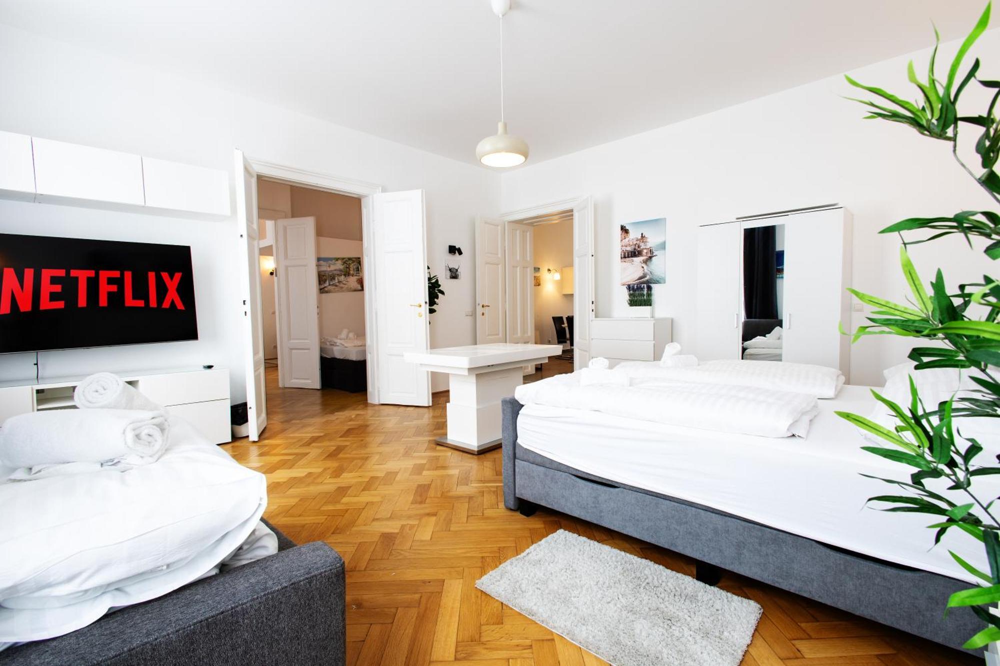 4 Red Star 8 Apartment Vienna